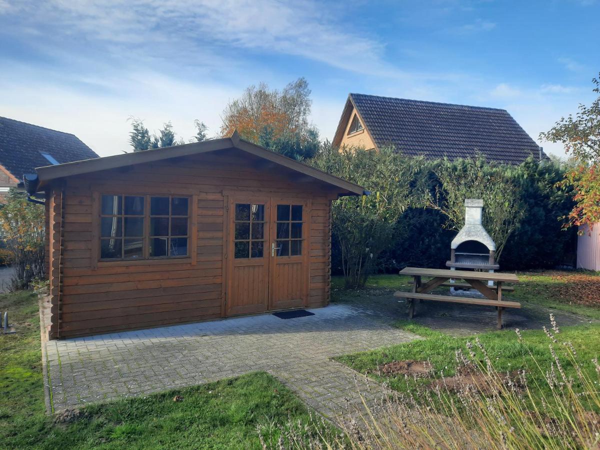 Ferienhaus Sasse Ferienwohnungen Mit Garten & Grill Molschow Exteriör bild